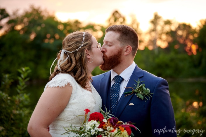 wedding sunset kiss - Sunset wedding photos at The Atrium