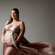 5 studio maternity session - Gratitude and Great Expectations