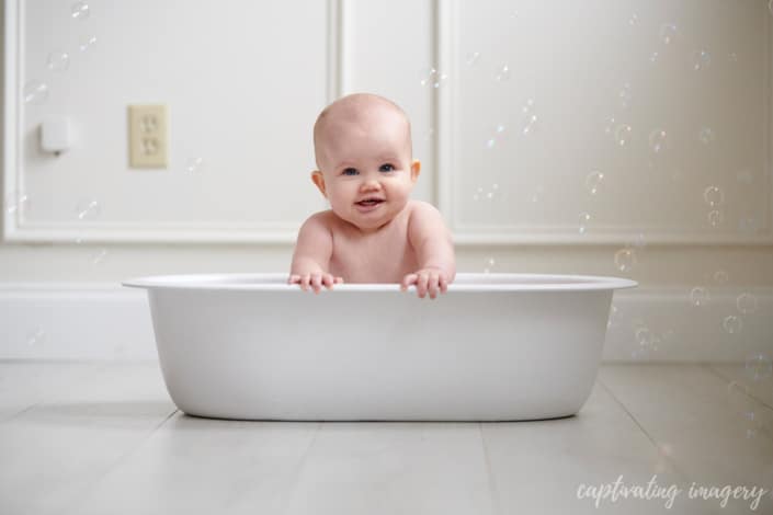 tiny tub bubble bath photographer - First Birthday Cake Smash and Bubble Bath